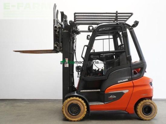 Elevadora - Linde - h 30 t 1202