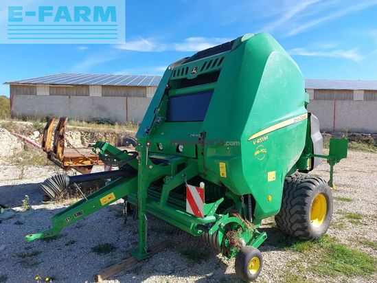 Empacadora gigant - John Deere - v 451 m