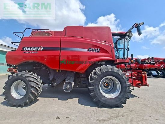 Cosechadora de Cereal - Case IH - axial-flow 6140 cu heder de 6,1 m