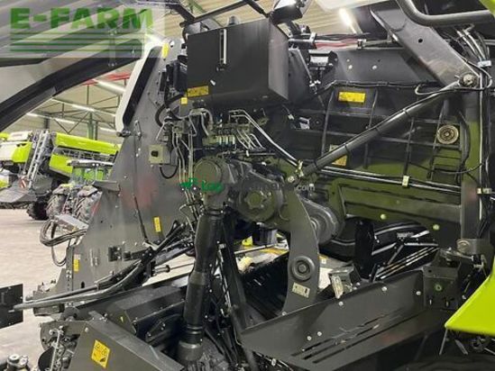 Empacadora gigant - Claas - quadrant 5300 fc t+st