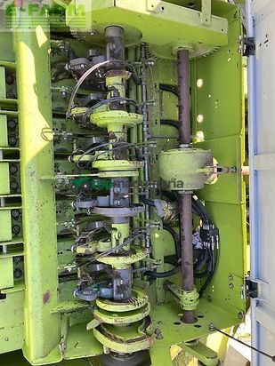 Empacadora gigant - Claas - quadrant 2200