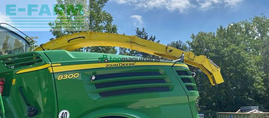 Cosechadora de Cereal - John Deere - 8300
