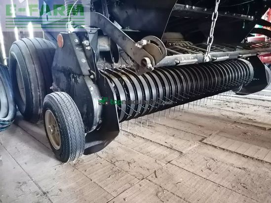 Empacadora gigant - New Holland - br7060