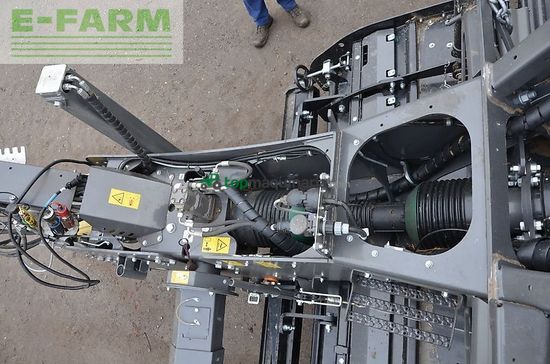 Empacadora gigant - Claas - quadrant 5300 evolution fc + vorbauhäcksler