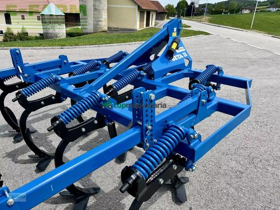 Cultivador - Agco - profi line beta ii - grubber 3m gefedert