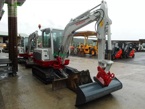 Excavadora - Takeuchi - tb 235 (3.605kg) powertilt hydr. sw + 3 löffel