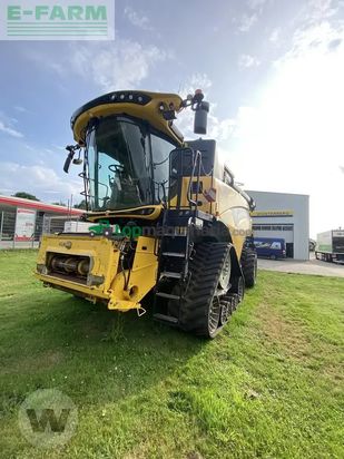 Cosechadora de Cereal - New Holland - cr 9.90