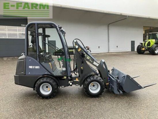 Minicargadora - Toyo - 826