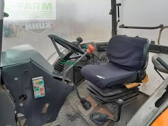 Tractor agrícola - Renault - ergos95