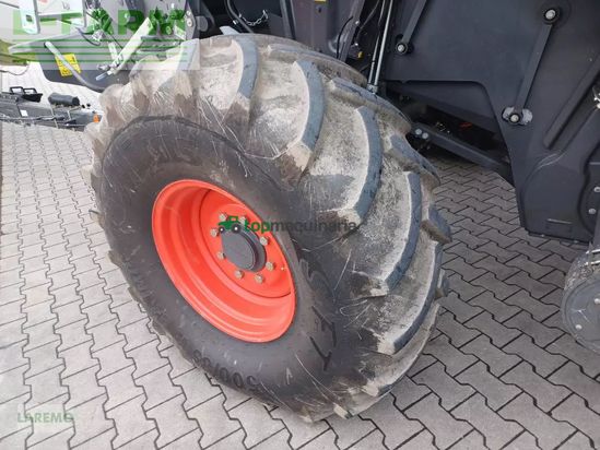 Cosechadora de Cereal - Claas - trion 750 montana + v 770
