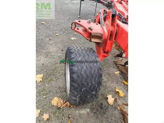 Arado - Gregoire Besson - 6 corps