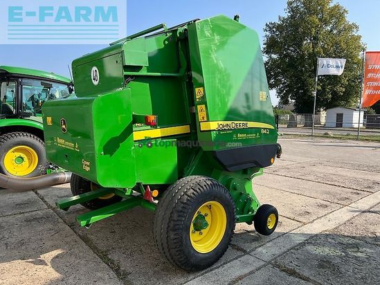 Empacadora gigant - John Deere - 842 hiflow