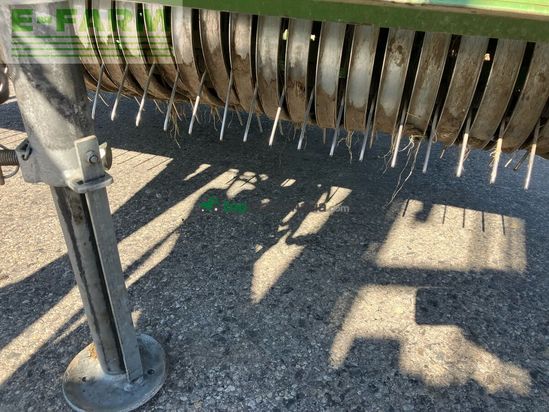 Empacadora gigant - Krone - v 150 xc