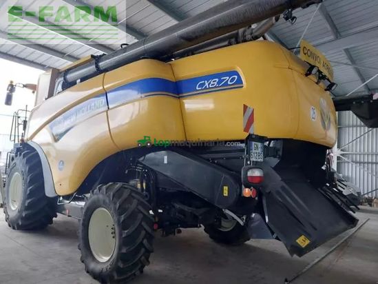 Cosechadora de Cereal - New Holland - cx8-70