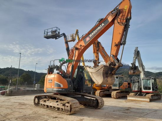 Excavadora DOOSAN DX235LCR