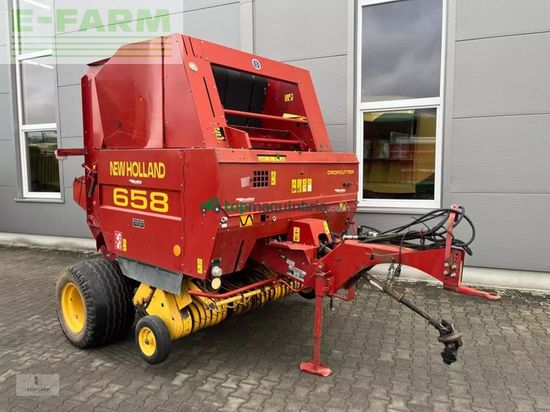 Empacadora gigant - New Holland - 658