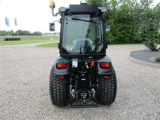 Tractor agrícola - Solis - 26 hst med kabine og industrihjul