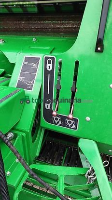 Empacadora gigant - John Deere - f441r