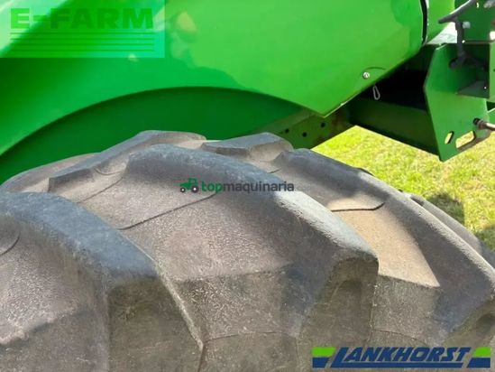 Cosechadora de Cereal - John Deere - 7400