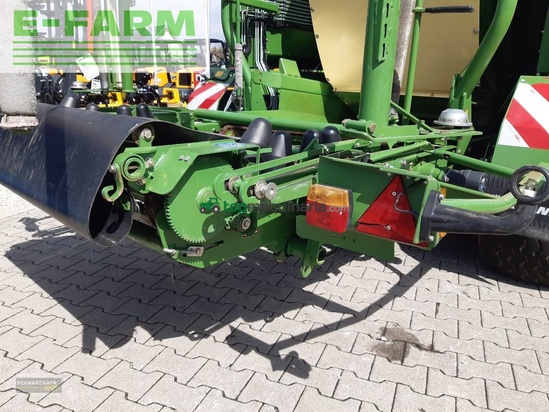 Empacadora gigant - Krone - comprima cv 150 xc