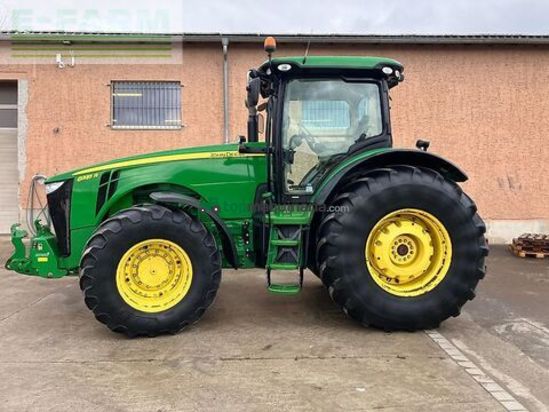 Tractor agrícola - John Deere - 8335r *powr shift*