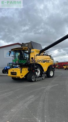 Cosechadora de Cereal - New Holland - cr 8.80 raupe intellisense