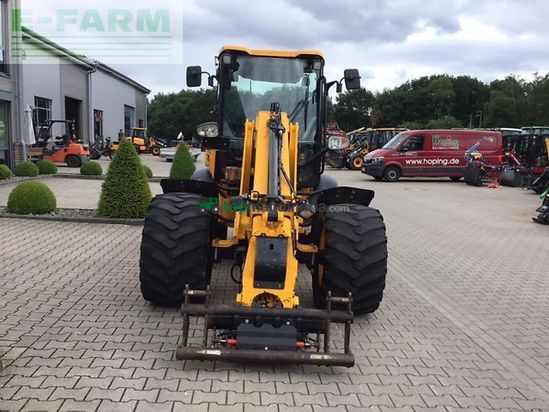 Minicargadora - JCB - tm 220