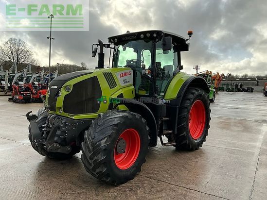 Tractor agrícola - Claas - 810 axion tractor (st25759)