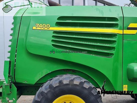 Cosechadora de Cereal - John Deere - 7400 forage harvester