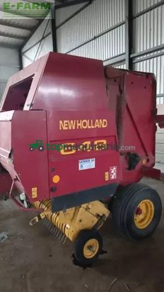 Empacadora gigant - New Holland - 648