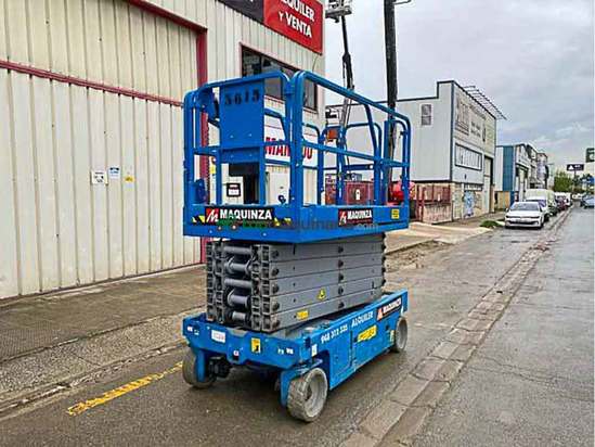 Tijera GENIE GS4047