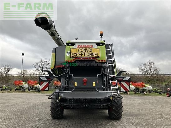 Cosechadora de Cereal - Claas - trion 750 terra trac
