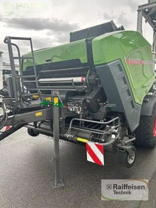 Empacadora gigant - Fendt - rotana 160 v combi