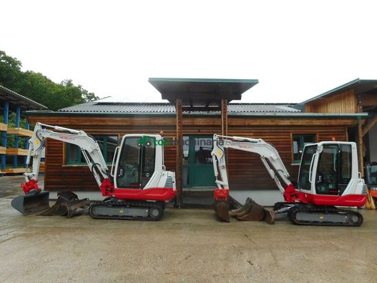 Excavadora - Takeuchi - tb 235 (3.605kg) powertilt hydr. sw + 3 löffel