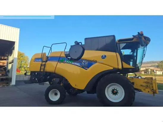 Cosechadora de Cereal - New Holland - cx6-80