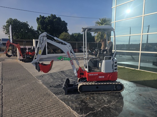Miniexcavadora - TB 217 R