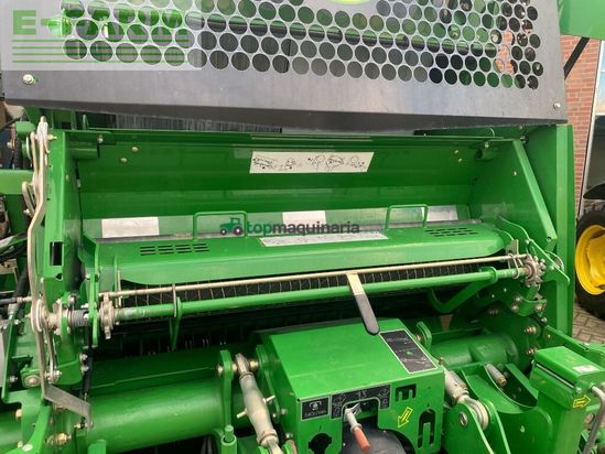 Empacadora gigant - John Deere - 990