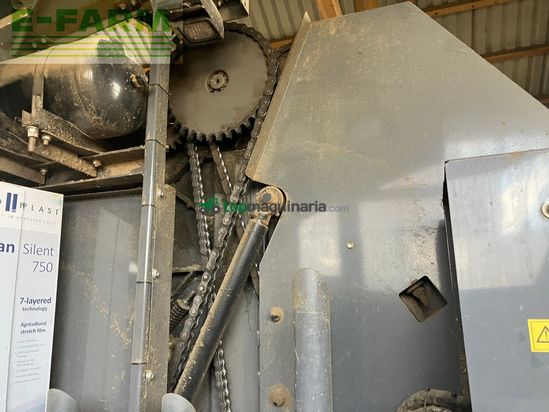 Empacadora gigant - Massey Ferguson - 3130F RB