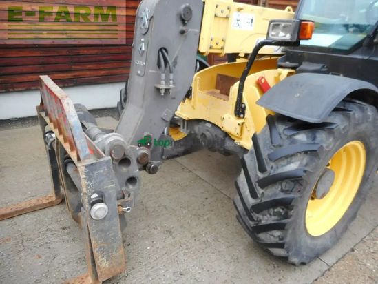 Telescopica - New Holland - lm732 mit schaufel und gabel