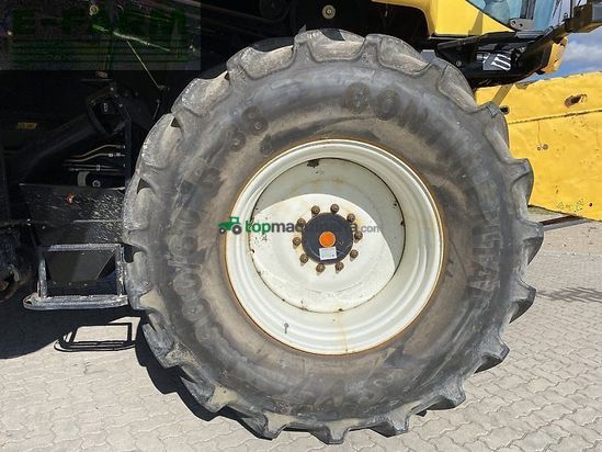 Cosechadora de Cereal - New Holland - cr 9090