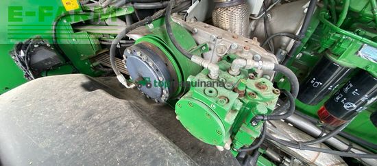 Cosechadora de Cereal - John Deere - 8300