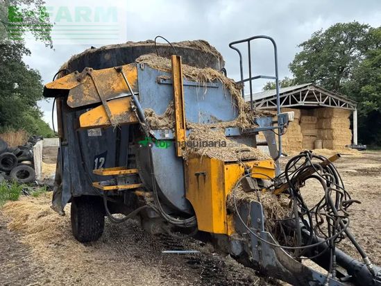 Remolqu esparcidor -  - tambora 12