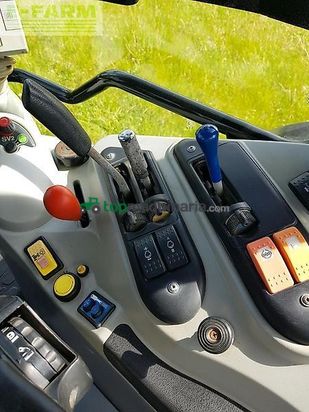 Tractor agrícola -  - traktor mf 8480 / neuer triebsatz, frontzapfwelle