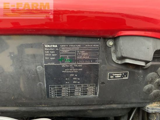 Tractor agrícola - Valtra - t254 versu tractor (st24771) Versu