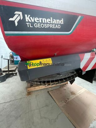 Abonadora Kverneland de 4000l