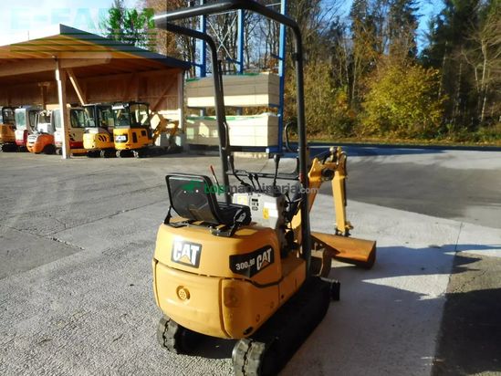 Excavadora - Caterpillar - 300.9d