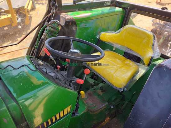 Tractor agrícola - John Deere - 2650