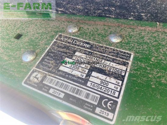 Empacadora gigant - John Deere - v461m