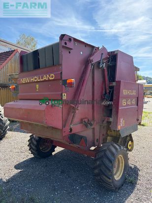 Empacadora gigant - New Holland - 644