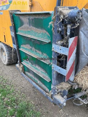 Remolqu esparcidor - Lucas - spirmix jet 220
